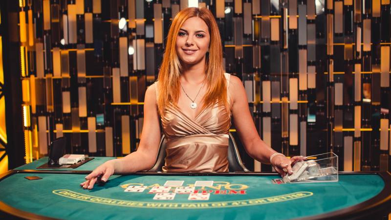 Casino live là gì và vai trò của các sảnh trong một nhà cái?